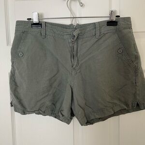 Calvin Klein Jeans Women's Olive Cargo Shorts